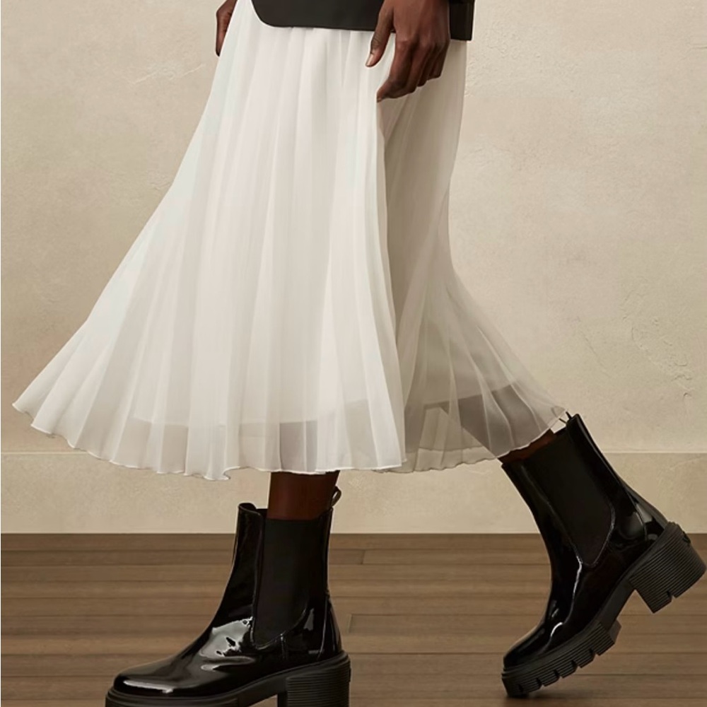 Stuart Weitzman Chelsea Ankle Booties
